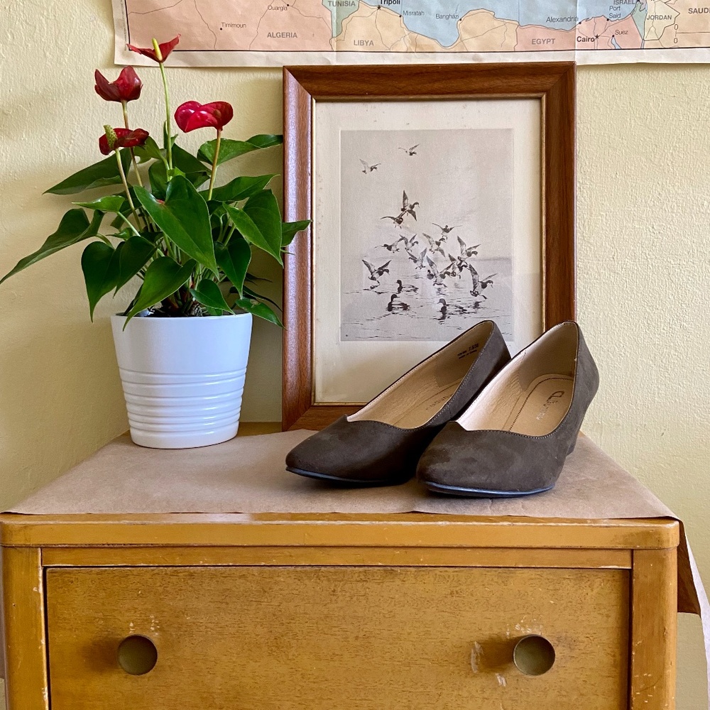 Chinese Laundry Light on Your Feat Wedge in Pine